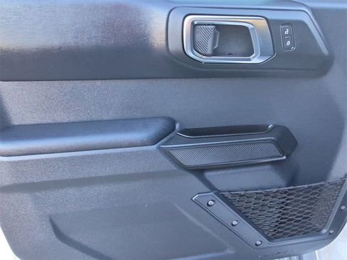 Used 2025 Ford Bronco Outer Banks image 20