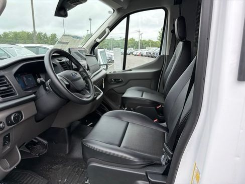New 2026 Ford Transit 250 148 Medium Roof Extended AWD w/ Load Area Protection Package image 11