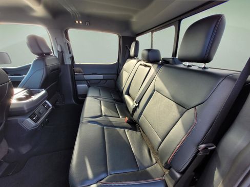Used 2023 Ford F150 Lariat w/ Max Trailer Tow Package AWD/4WD image 17