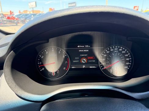 Used 2019 Kia Stinger GT2 AWD/4WD image 26