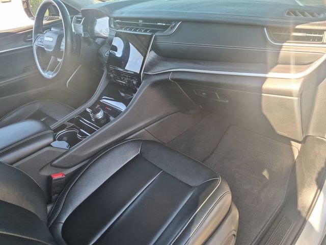 Used 2022 Jeep Grand Cherokee Limited AWD/4WD image 23