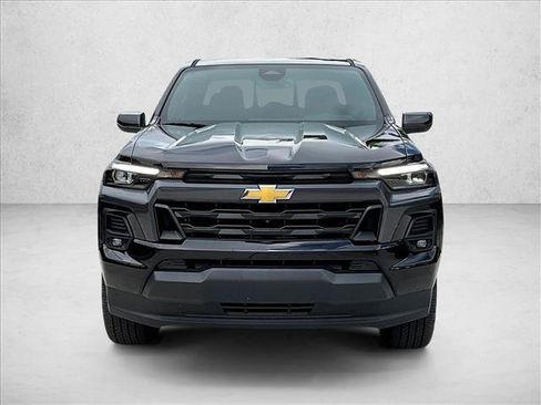 Used 2024 Chevrolet Colorado LT w/ LT Convenience Package III RWD image 3