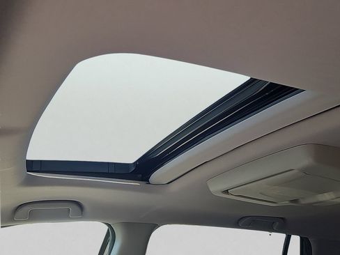 Used 2019 Honda Pilot Touring image 15