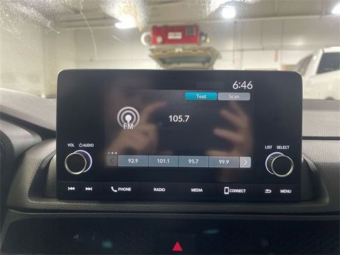 Used 2023 Honda CR-V EX image 16