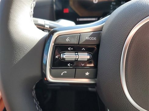 New 2026 Kia Carnival EX image 27