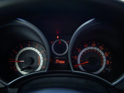 Used 2014 Scion tC image 30