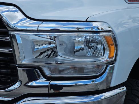 Used 2022 RAM 3500 Big Horn AWD/4WD image 30