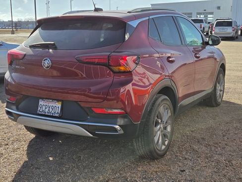 Used 2022 Buick Encore GX Essence w/ Experience Buick Package image 4