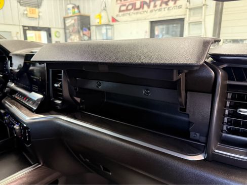 Used 2025 Chevrolet Silverado 3500 LTZ w/ LTZ Plus Package image 37