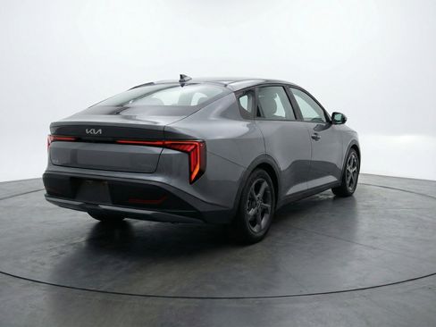 Used 2025 Kia K4 FWD image 9