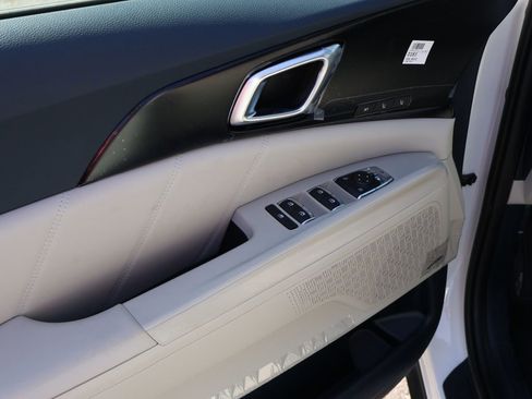 New 2026 Kia Carnival SX Prestige FWD image 15