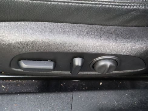 Used 2017 Chevrolet Malibu LT image 14