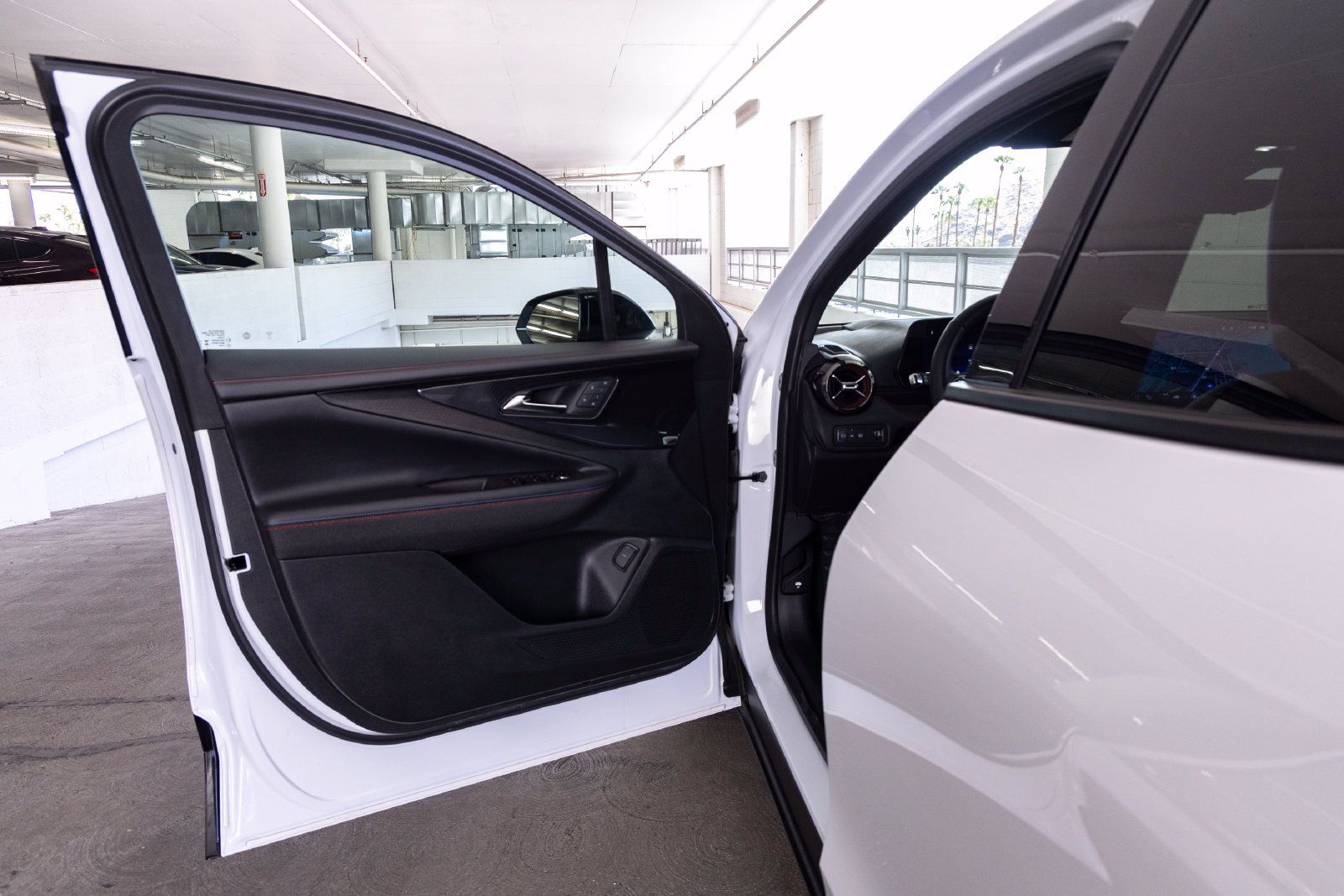 Used 2024 Chevrolet Blazer EV RS AWD/4WD image 13