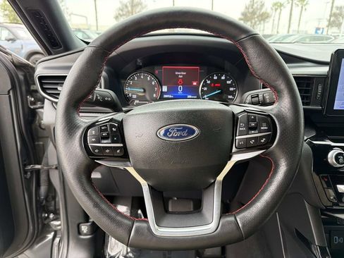 Used 2023 Ford Explorer ST-Line w/ Class IV Trailer Tow Package image 8