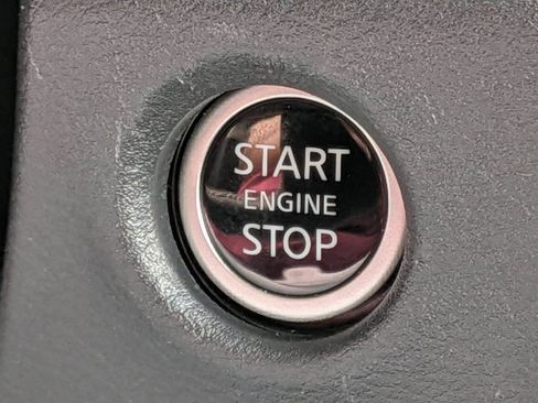 Certified 2025 Nissan Frontier SV w/ SV Convenience Package RWD image 23