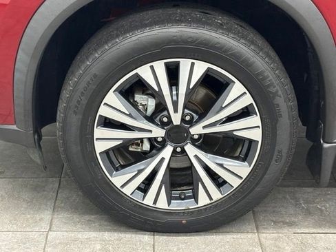 Used 2022 Nissan Rogue SV w/ SV Premium Package AWD/4WD image 6