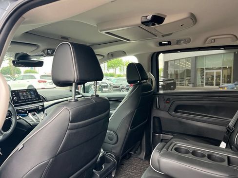 Used 2025 Honda Odyssey Touring image 10