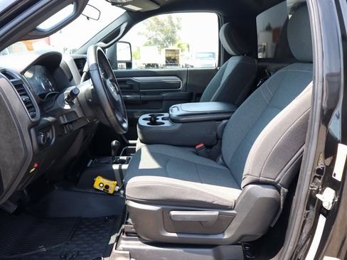 Used 2023 RAM 5500 Tradesman image 23