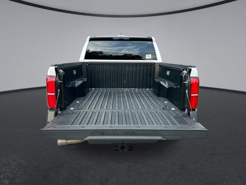 Used 2025 Toyota Tacoma SR w/ SR Upgrade Package RWD image 31
