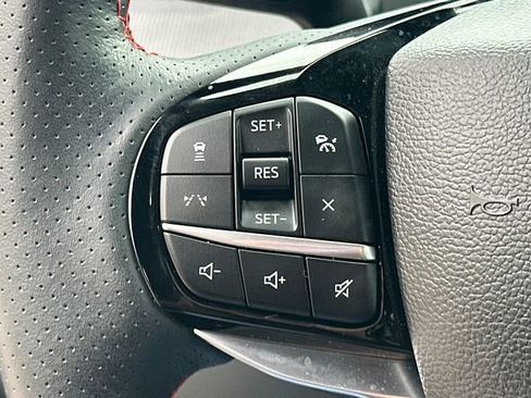 Used 2025 Ford Explorer ST-Line w/ ST-Line Street Pack AWD/4WD image 34