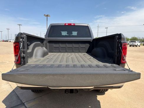 New 2025 RAM 2500 Big Horn AWD/4WD image 21