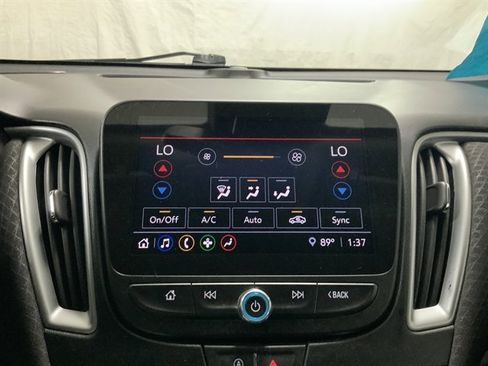 Used 2023 Chevrolet Malibu LT image 29