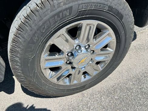 Used 2026 Chevrolet Silverado 2500 High Country w/ High Country Premium Package image 14