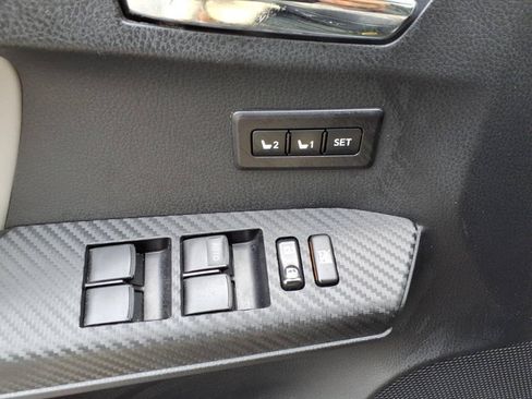 Used 2015 Toyota RAV4 Limited w/ Outdoor Package FWD image 17