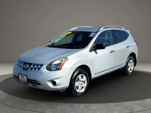 Used 2014 Nissan Rogue S w/ Convenience Package image 1