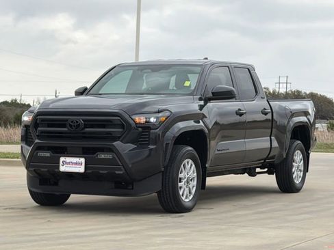 Used 2024 Toyota Tacoma SR5 RWD image 3