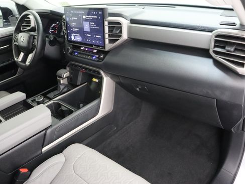 Used 2022 Toyota Tundra Limited w/ Power Package AWD/4WD image 38