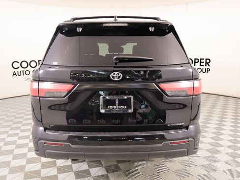 Used 2025 Toyota Sequoia SR5 image 23