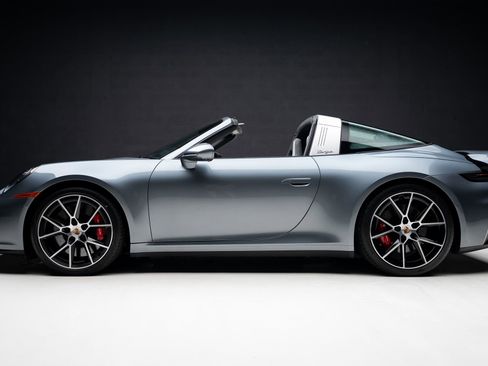 Used 2026 Porsche 911 Targa 4S image 19
