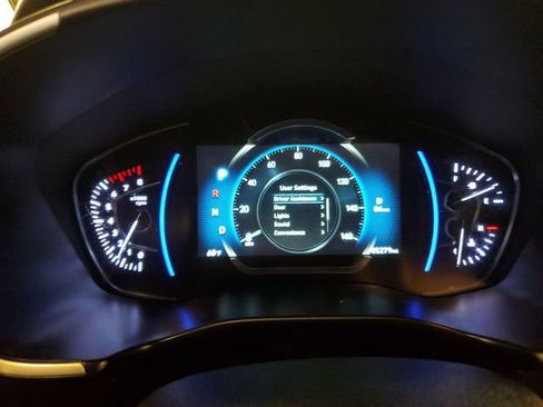 Used 2020 Hyundai Santa Fe SEL w/ Convenience + Premium Package FWD image 17