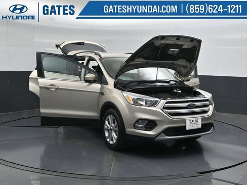 Used 2018 Ford Escape SE AWD/4WD image 55
