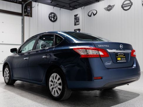 Used 2015 Nissan Sentra SV image 4