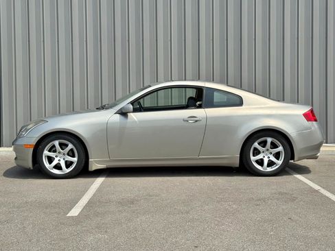 Used 2004 INFINITI G35 Coupe w/ Premium Pkg RWD image 8