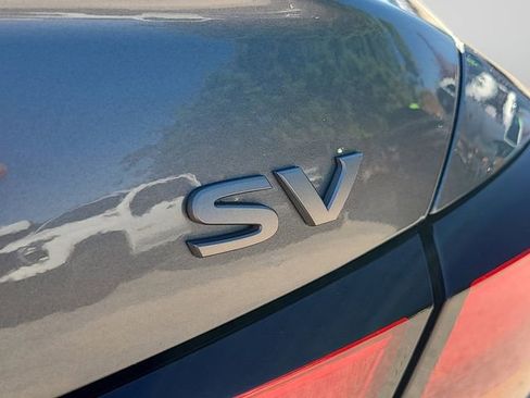 Used 2024 Nissan Altima 2.5 SV image 10