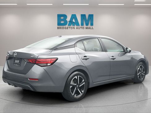 Used 2024 Nissan Sentra SV FWD image 6