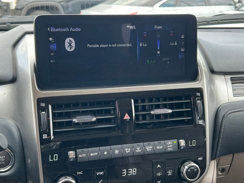 Used 2023 Lexus GX 460 Luxury image 21