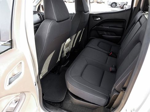 Used 2016 Chevrolet Colorado LT w/ LT Convenience Package image 37