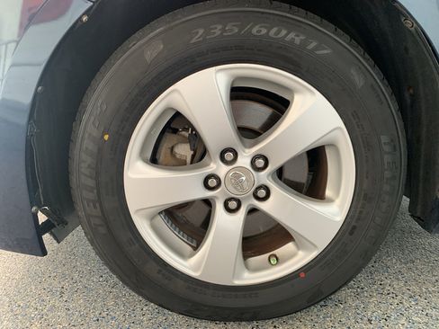 Used 2011 Toyota Sienna LE FWD image 28