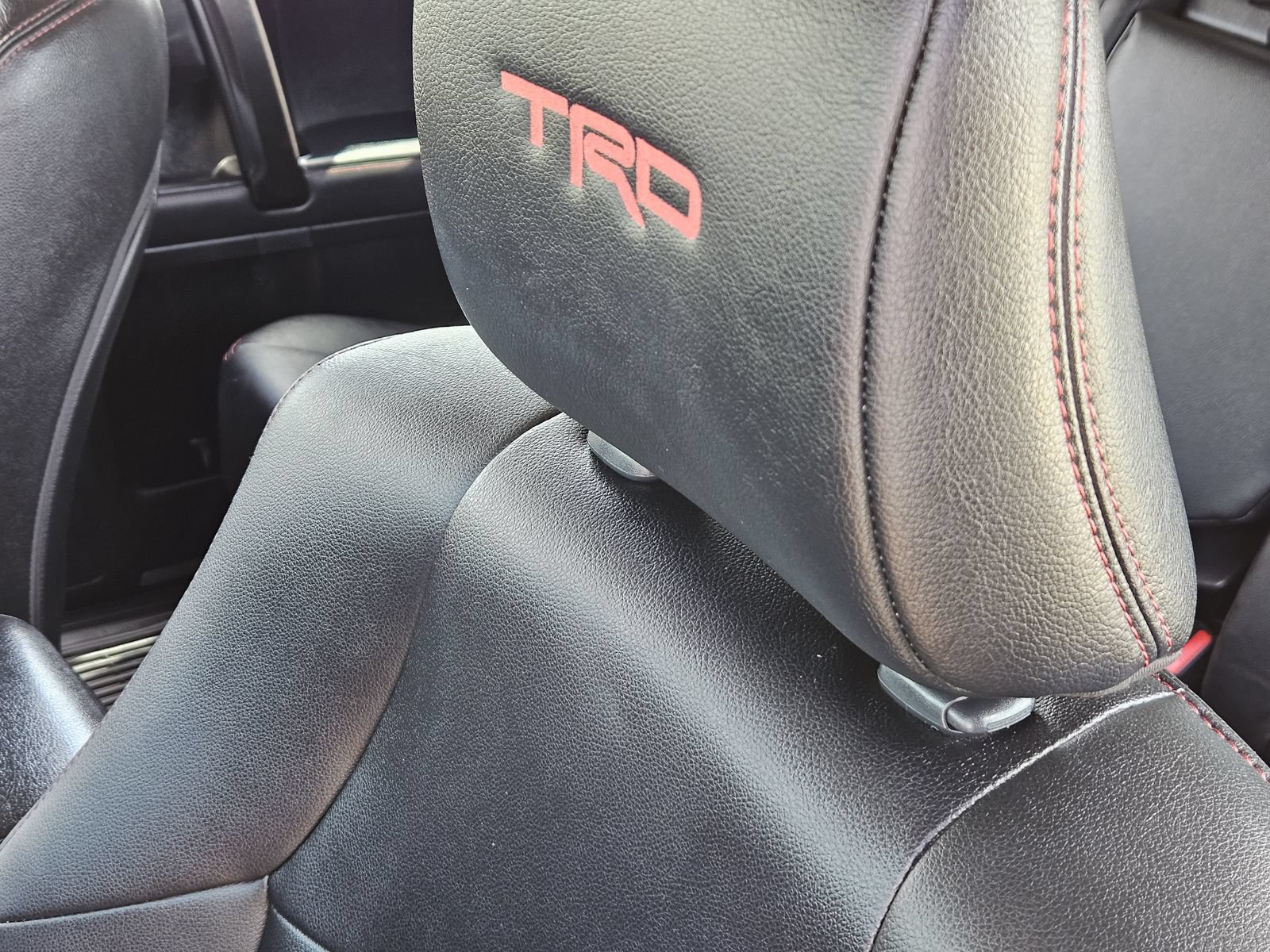 Used 2023 Toyota 4Runner TRD Off-Road Premium w/ Off Road Premium Plus Package AWD/4WD image 19