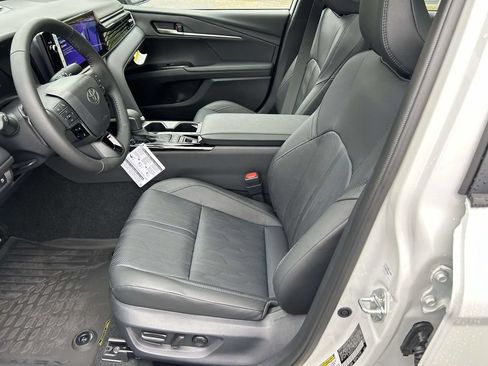 New 2026 Toyota Camry XSE w/ Premium Package FWD image 15