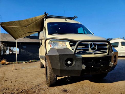 Used 2019 Mercedes-Benz Sprinter 2500 w/ Premium Plus Package image 14