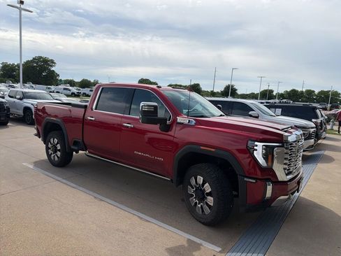 Used 2024 GMC Sierra 2500 Denali w/ Denali Reserve Package AWD/4WD image 1