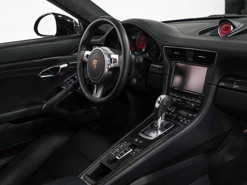 Used 2014 Porsche 911 Turbo S AWD/4WD image 17