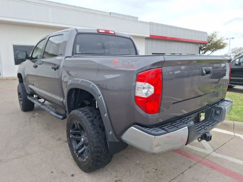 Used 2017 Toyota Tundra SR5 w/ SR5 Upgrade Package image 4