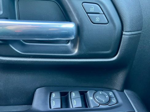 Used 2020 Chevrolet Silverado 1500 RST image 17