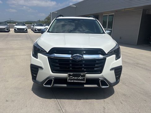 Used 2023 Subaru Ascent Touring AWD/4WD image 2